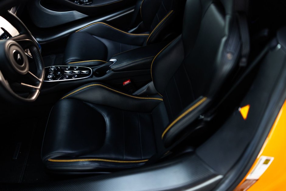 2023 McLaren GT GREAT COLOR! FINANCING AVAILABLE-26