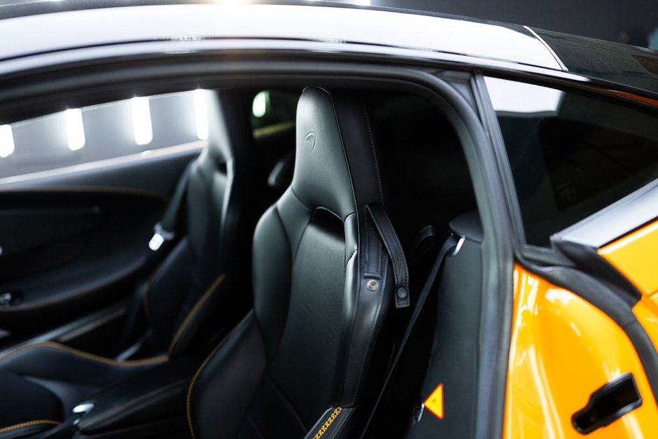 2023 McLaren GT GREAT COLOR! FINANCING AVAILABLE-27