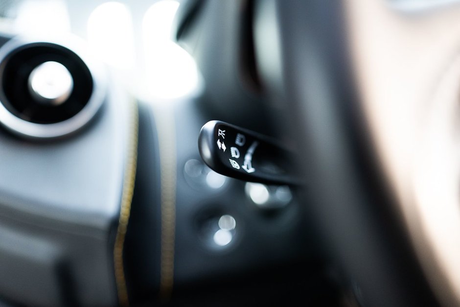 2023 McLaren GT GREAT COLOR! FINANCING AVAILABLE-44