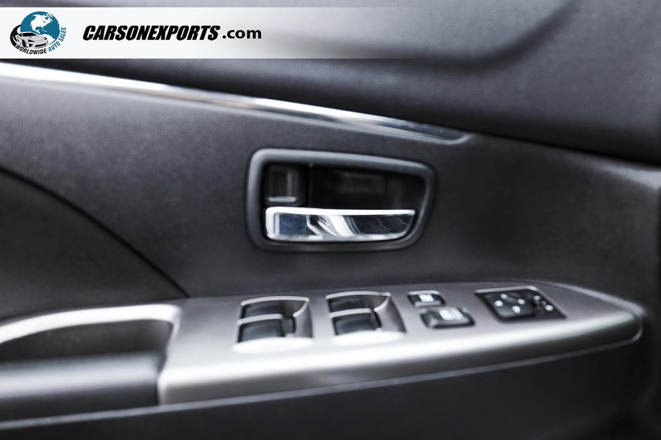 2018 Mitsubishi RVR SE-17