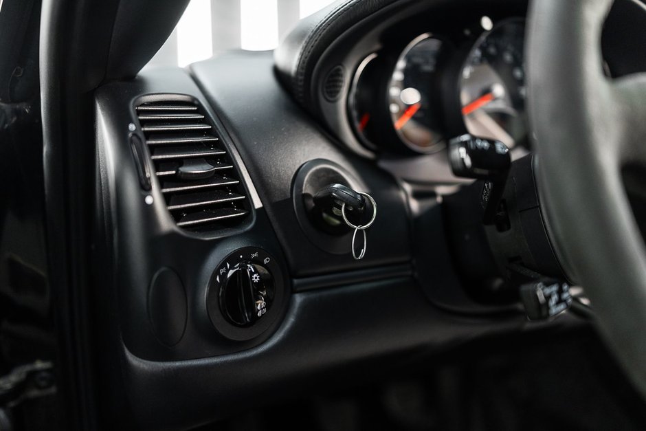 2001 Porsche 911 Carrera CALL TODAY!-28