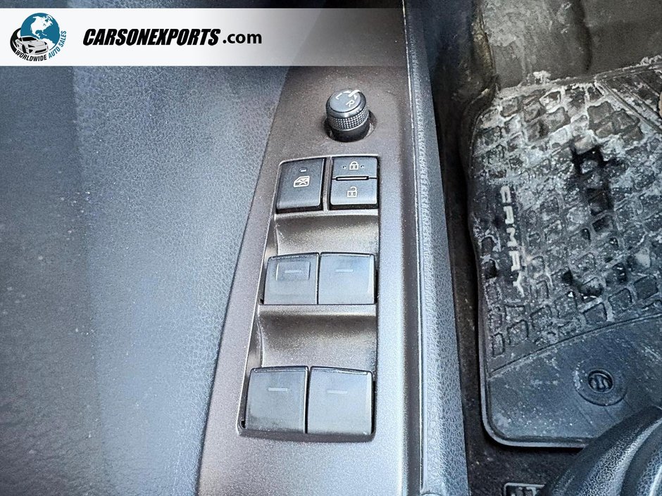 2024 Toyota Camry Hybrid XLE-19