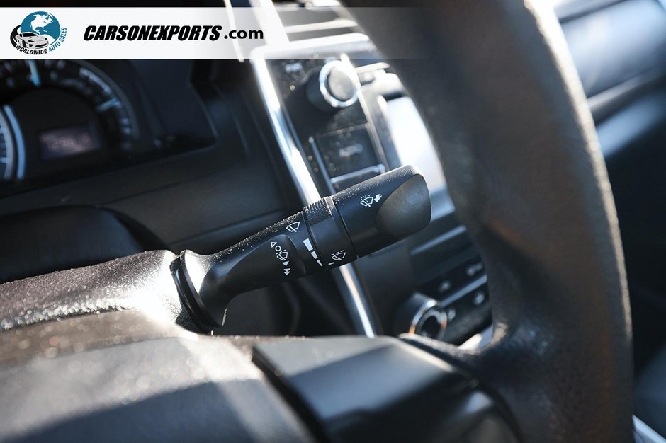 2015 Toyota Camry SE-17