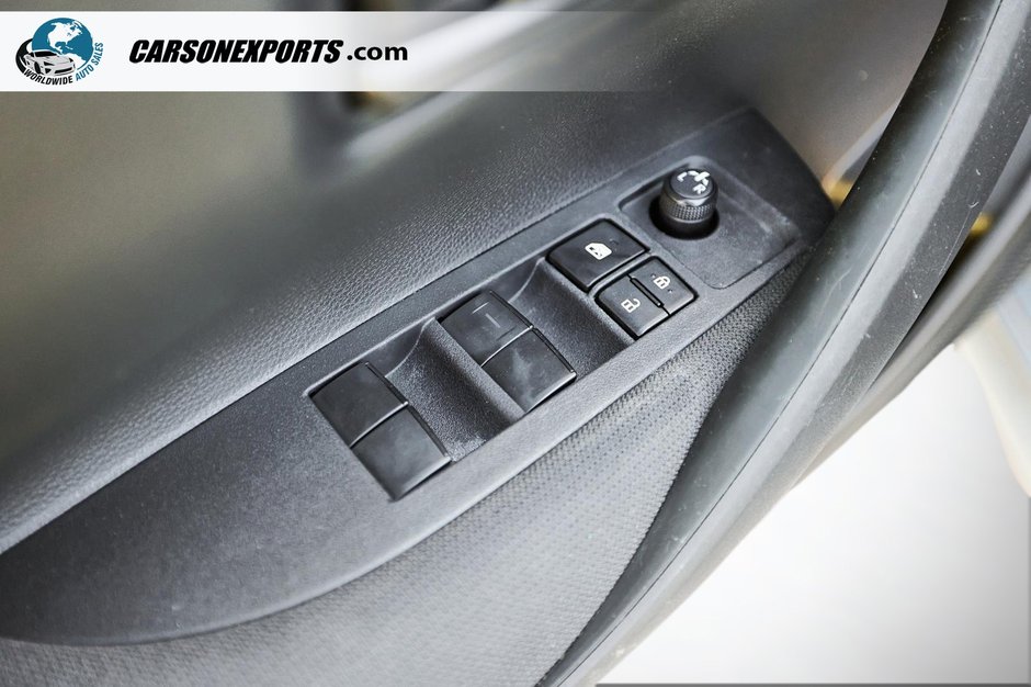 2023 Toyota Corolla LE FINANCE TODAY! LOW KM-16