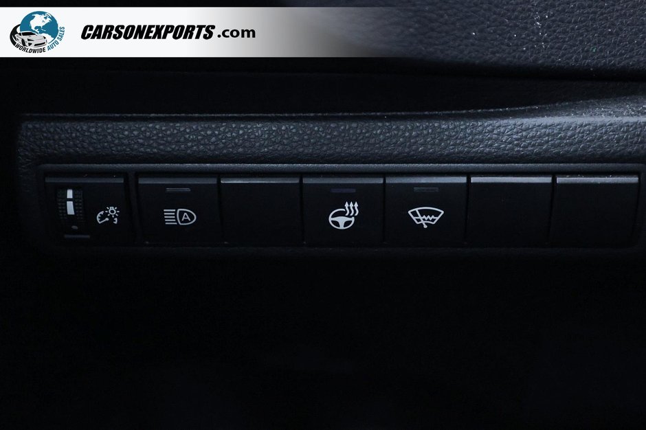 2024 Toyota Corolla LE-21