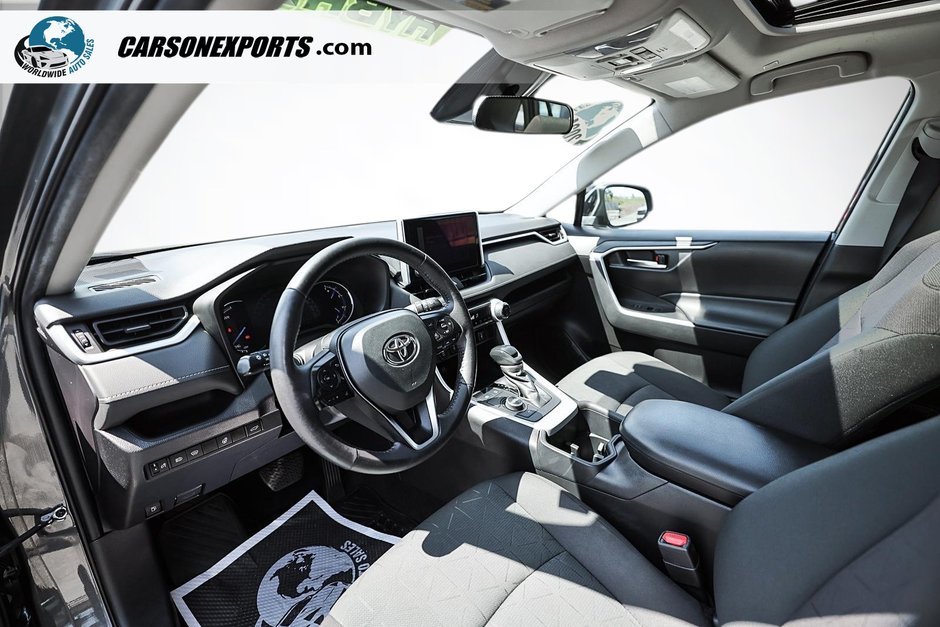 2024 Toyota RAV4 Hybrid XLE-13