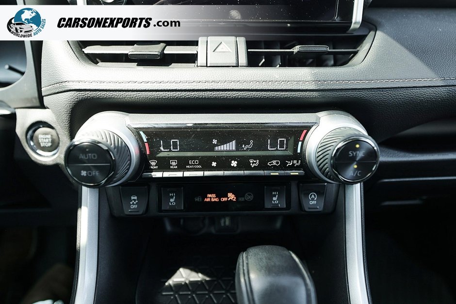 2025 Toyota RAV4 XLE-18