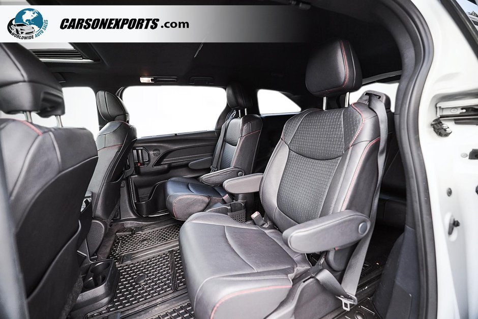 2025 Toyota Sienna XSE-41