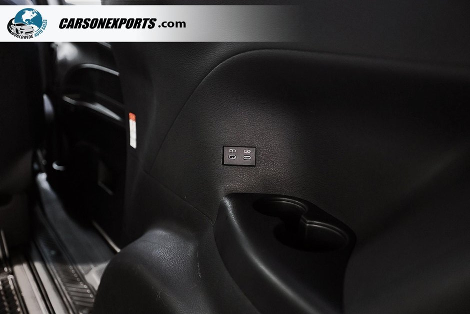 2025 Toyota Sienna XSE-10