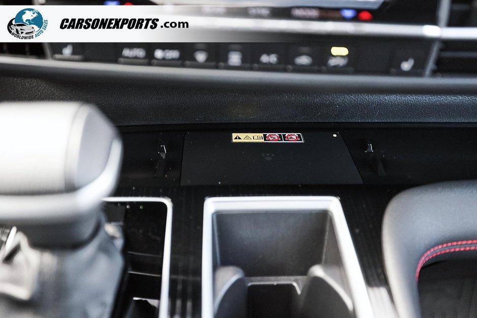 2025 Toyota Sienna XSE-32
