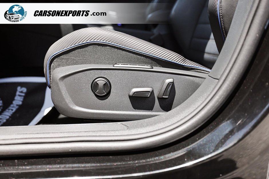 2024 Volkswagen Golf R Base-14
