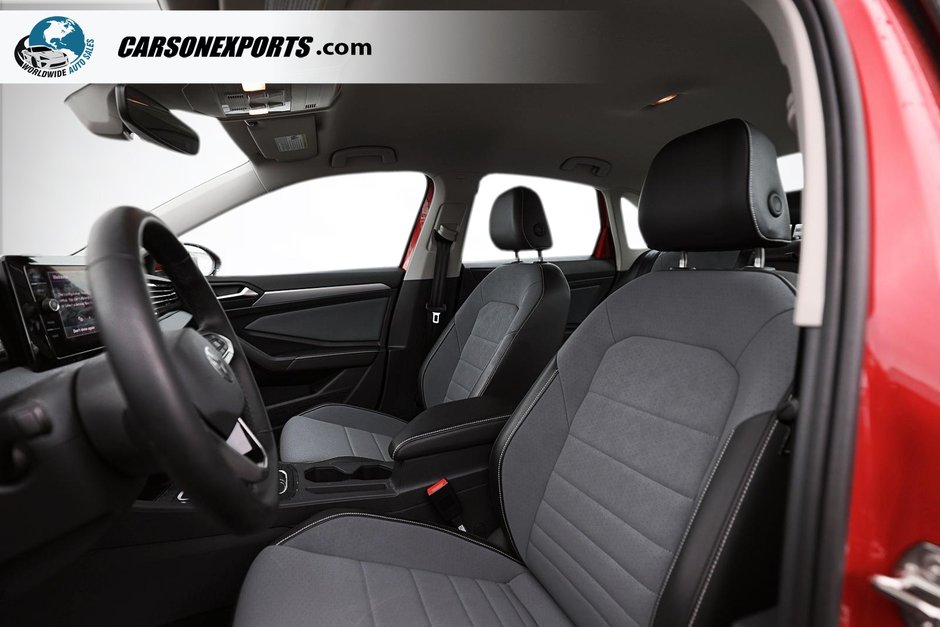 2025 Volkswagen Jetta Comfortline JUST 9000KM FINANCE TODAY!-11