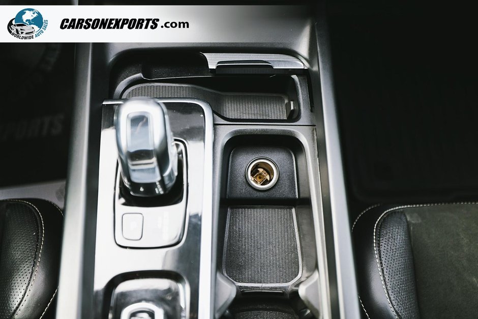 2019 Volvo XC60 Hybrid T8 R-Design-29