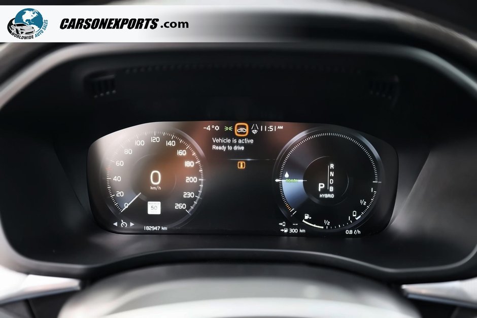 2019 Volvo XC60 Hybrid T8 R-Design-24