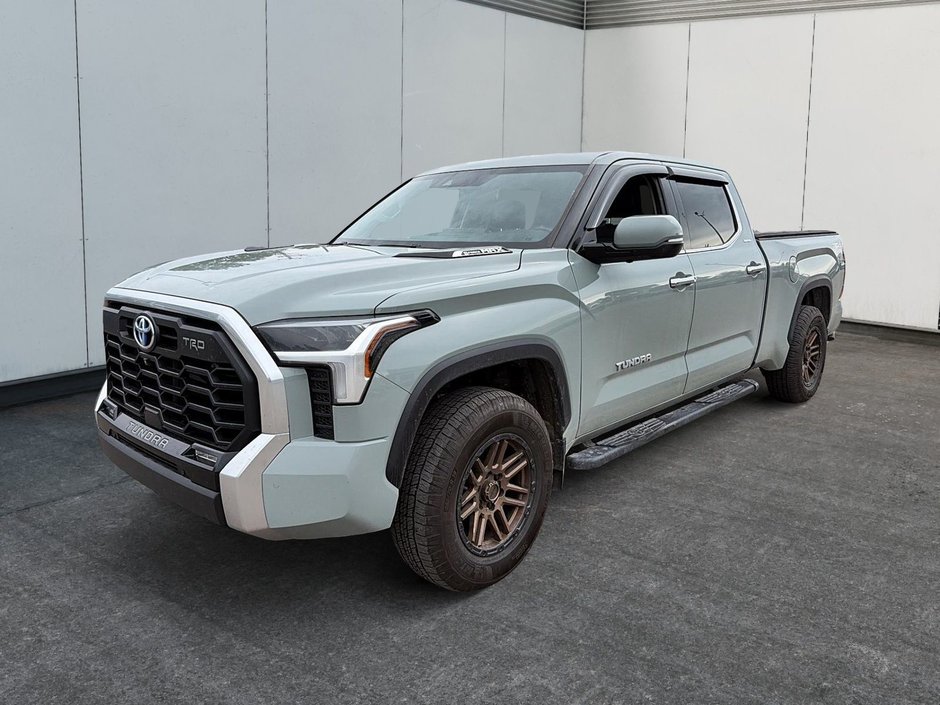 Toyota Tundra Limited Hybrid 2023 à Québec, Québec - w940px