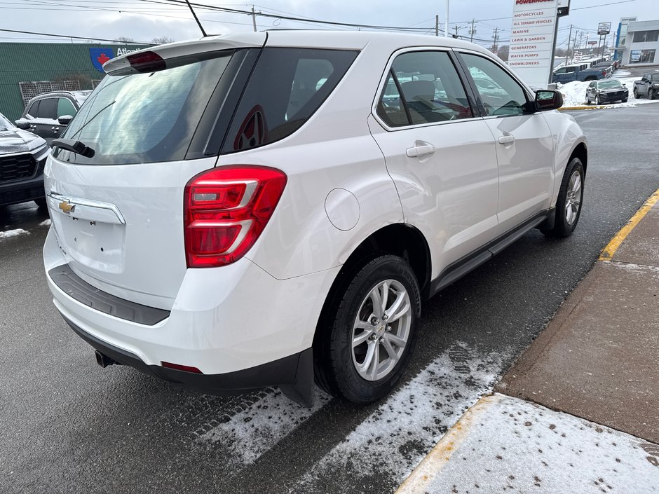 2017 Chevrolet Equinox LS-4