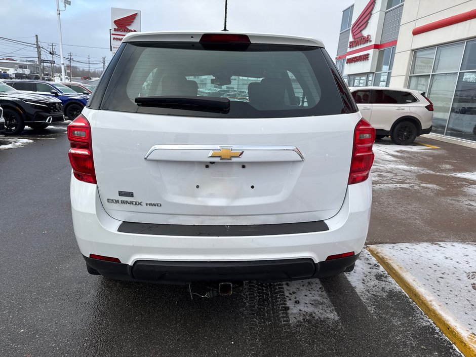 2017 Chevrolet Equinox LS-15