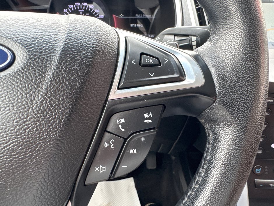 2018 Ford Edge Titanium-18