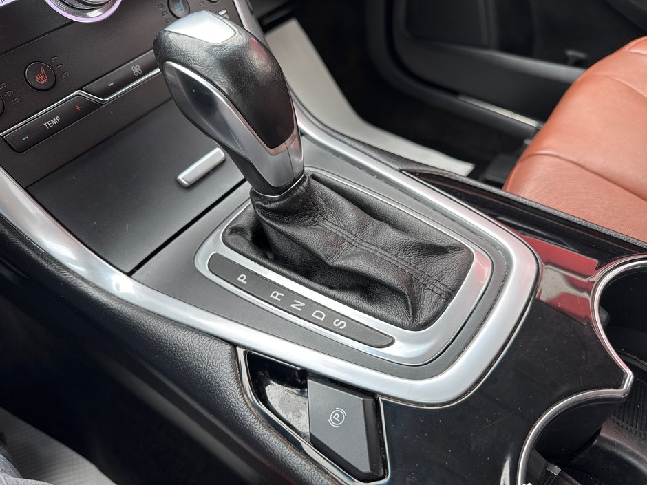 2018 Ford Edge Titanium-23