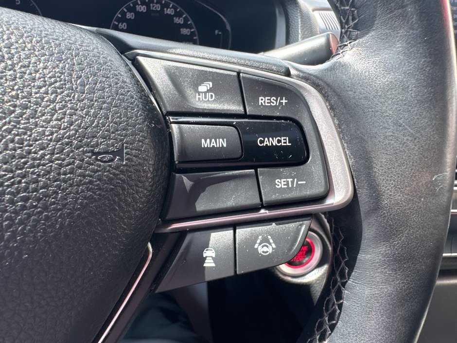 2018 Honda Accord Touring 2.0T-17