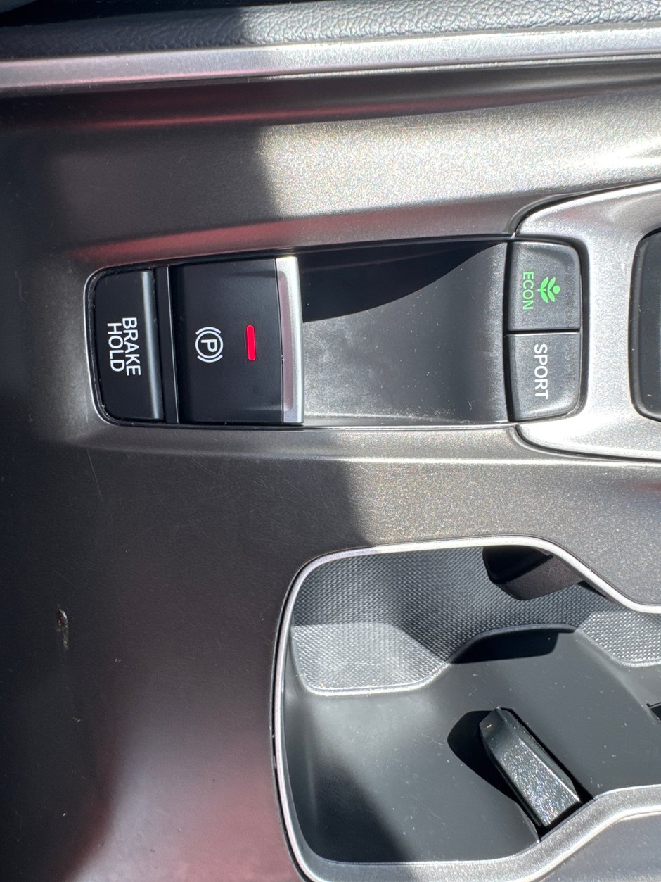 2018 Honda Accord Touring 2.0T-23