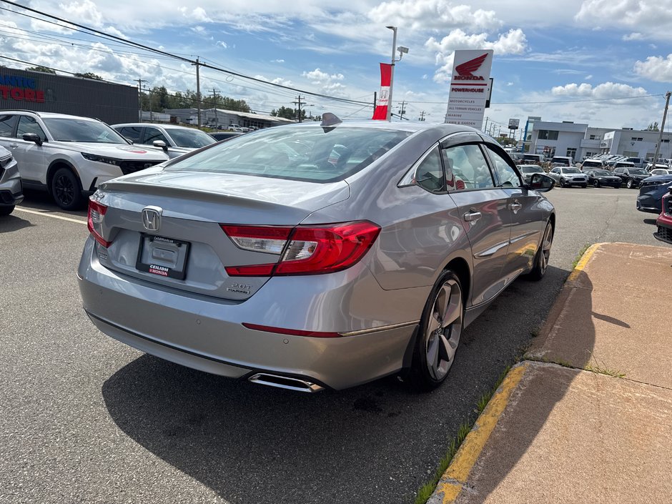 2018 Honda Accord Touring 2.0T-6