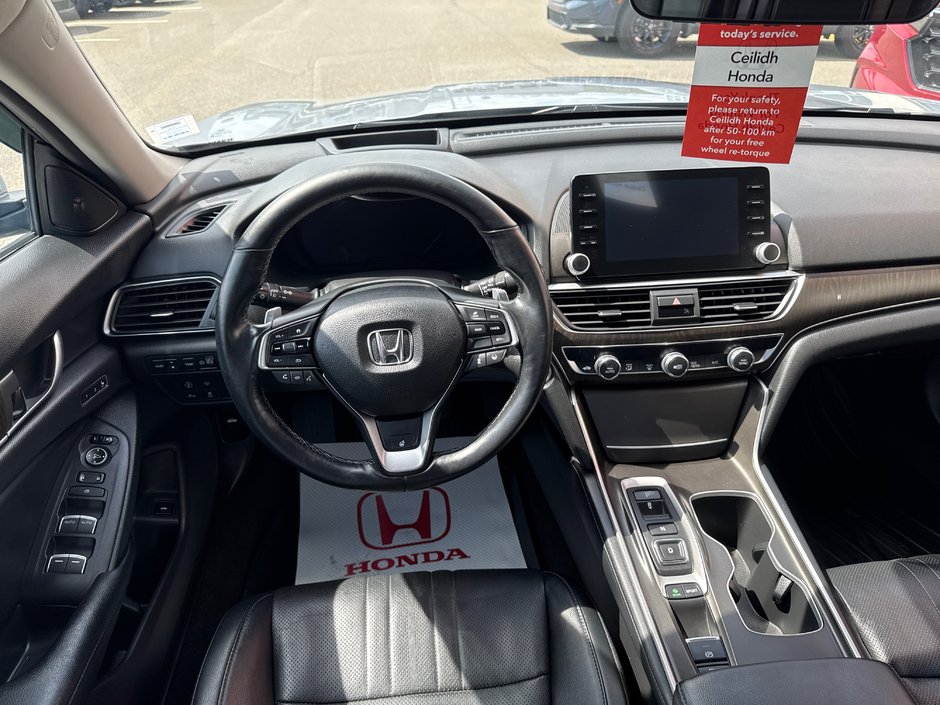 2018 Honda Accord Touring 2.0T-9