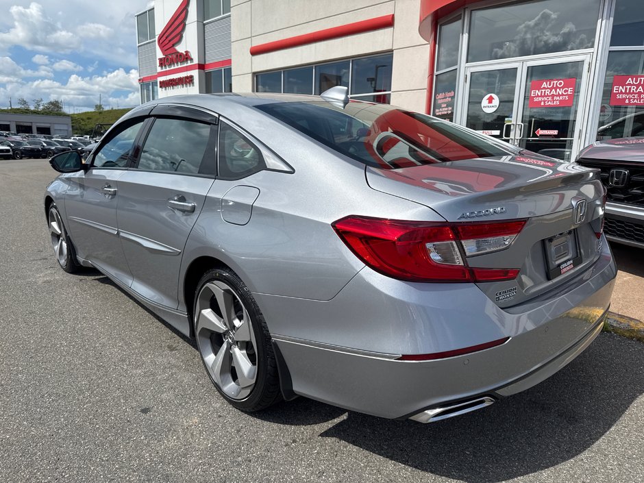 2018 Honda Accord Touring 2.0T-4