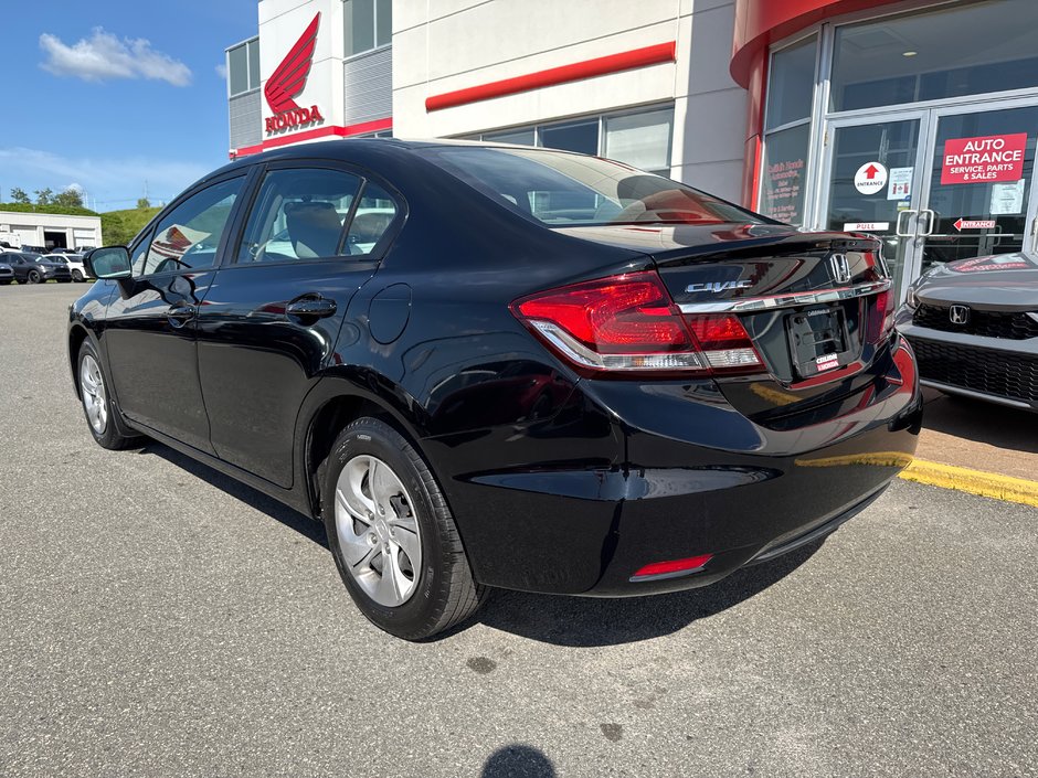 2015 Honda Civic LX-4
