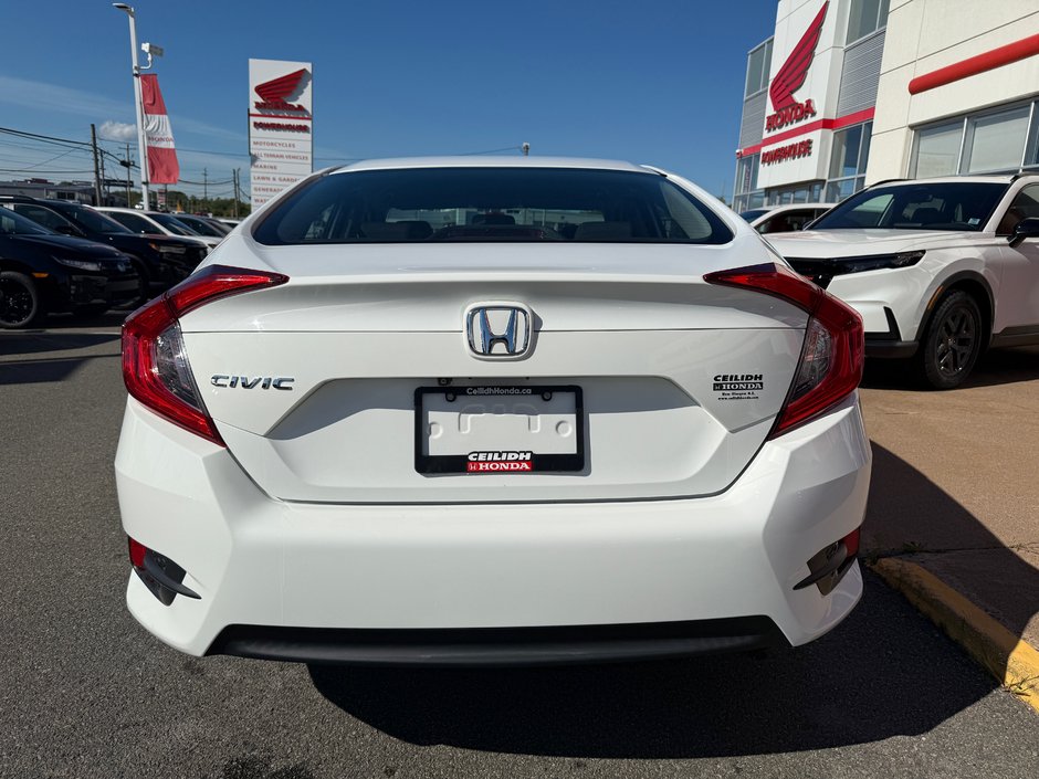 2017 Honda Civic LX-4