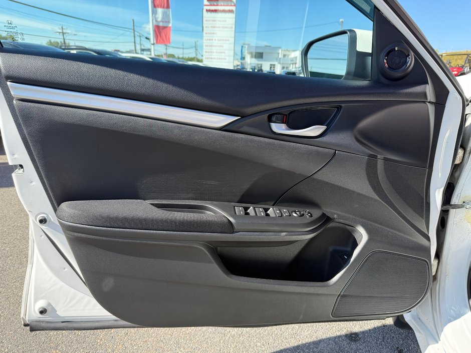 2017 Honda Civic LX-9