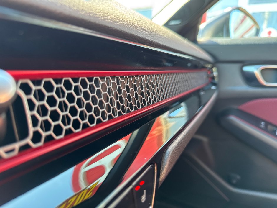 2022 Honda Civic Si-28