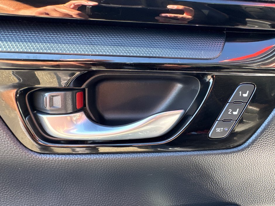 2023 Honda CR-V HYBRID Touring-15
