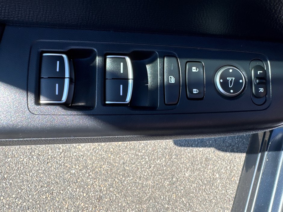 2023 Honda CR-V HYBRID Touring-16
