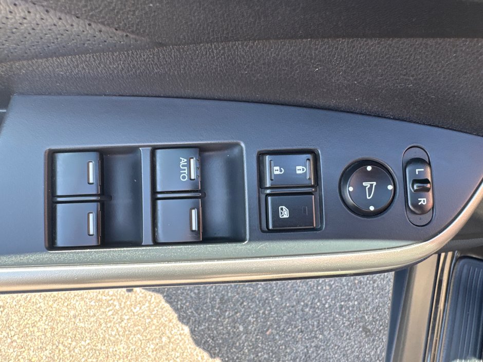 2016 Honda CR-V Touring-13