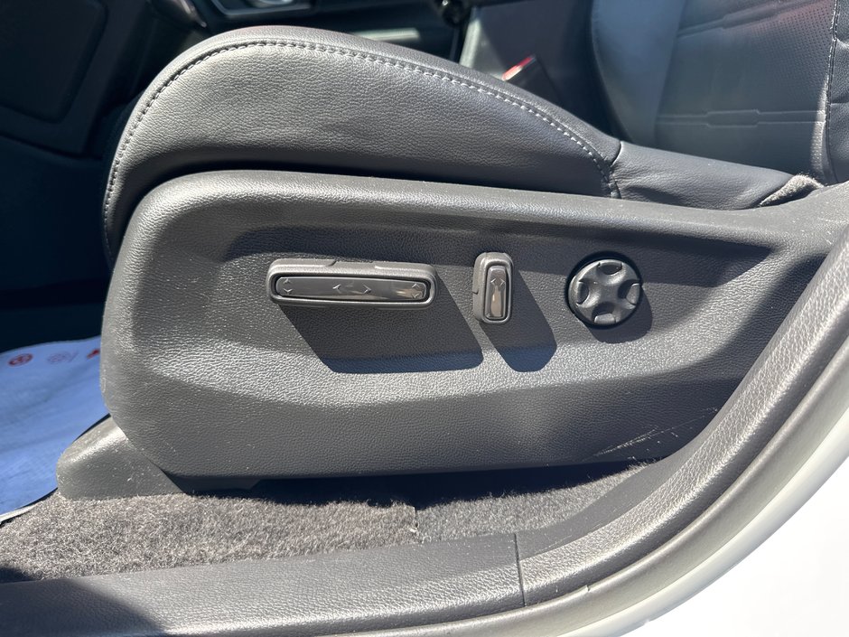 2019 Honda CR-V Touring-12