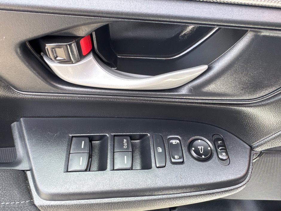 2022 Honda CR-V LX-11