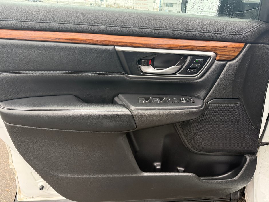 2022 Honda CR-V Touring-10