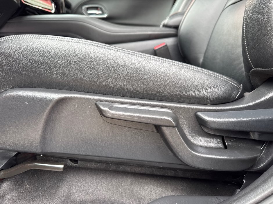 2019 Honda HR-V Touring-15
