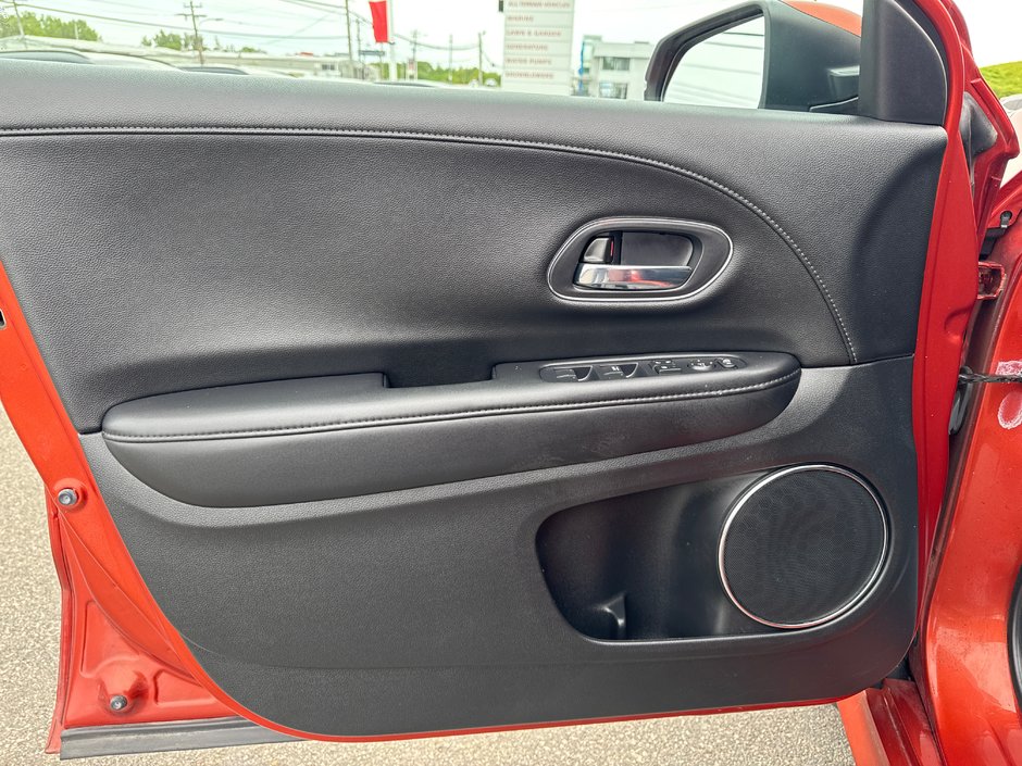 2019 Honda HR-V Touring-11