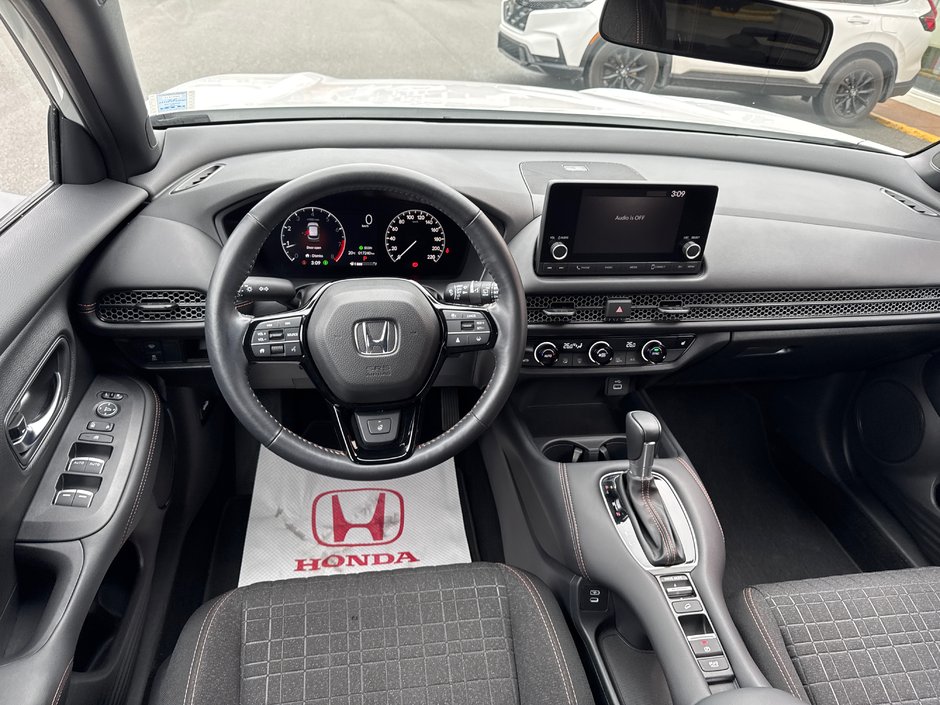 2025 Honda HR-V Sport-28