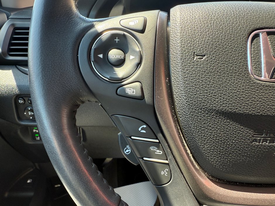 2022 Honda Ridgeline Touring-12