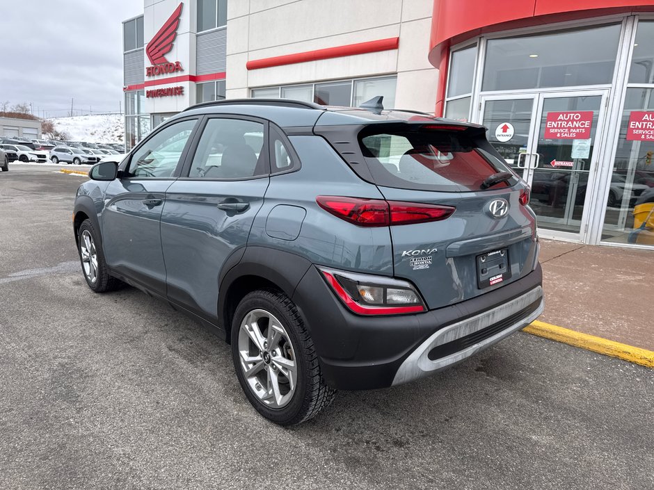 2022 Hyundai Kona 2.0L Preferred-5