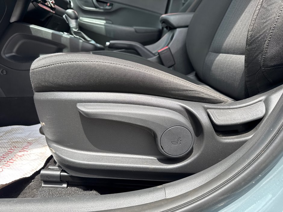 2022 Hyundai Kona 2.0L Preferred-13