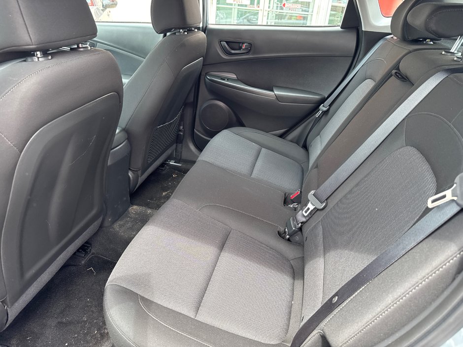 2022 Hyundai Kona 2.0L Preferred-8