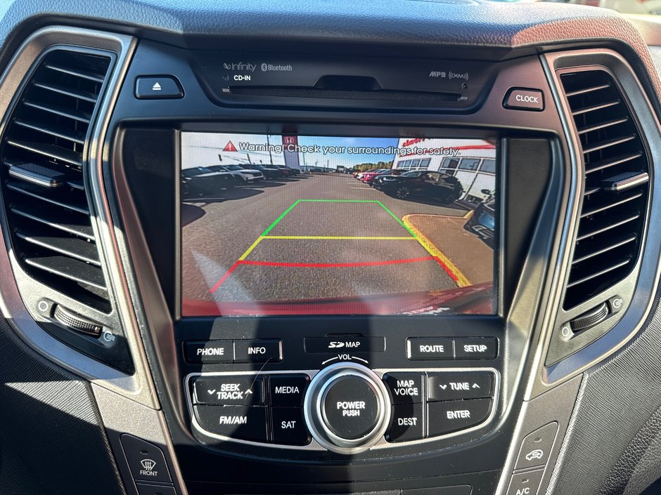 2016 Hyundai Santa Fe Sport 2.0T Limited-21