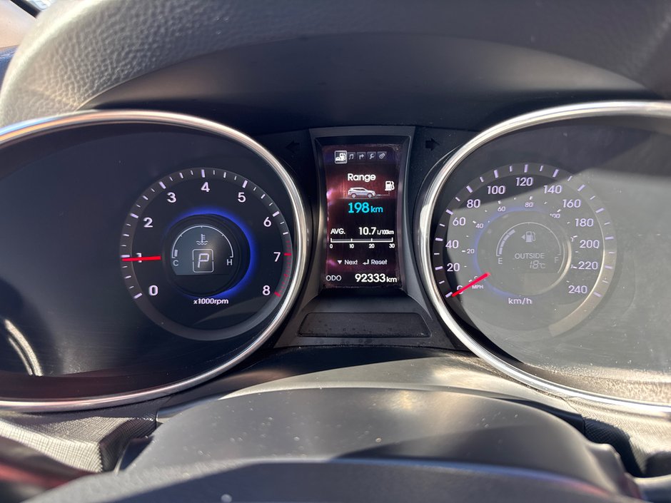 2016 Hyundai Santa Fe Sport 2.0T Limited-16