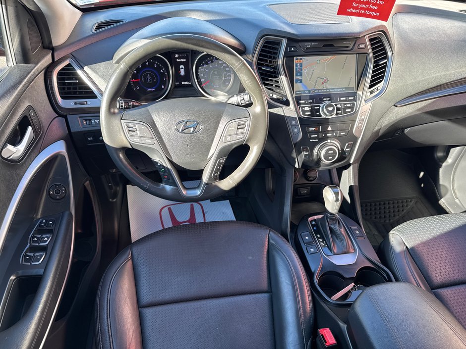 2016 Hyundai Santa Fe Sport 2.0T Limited-10