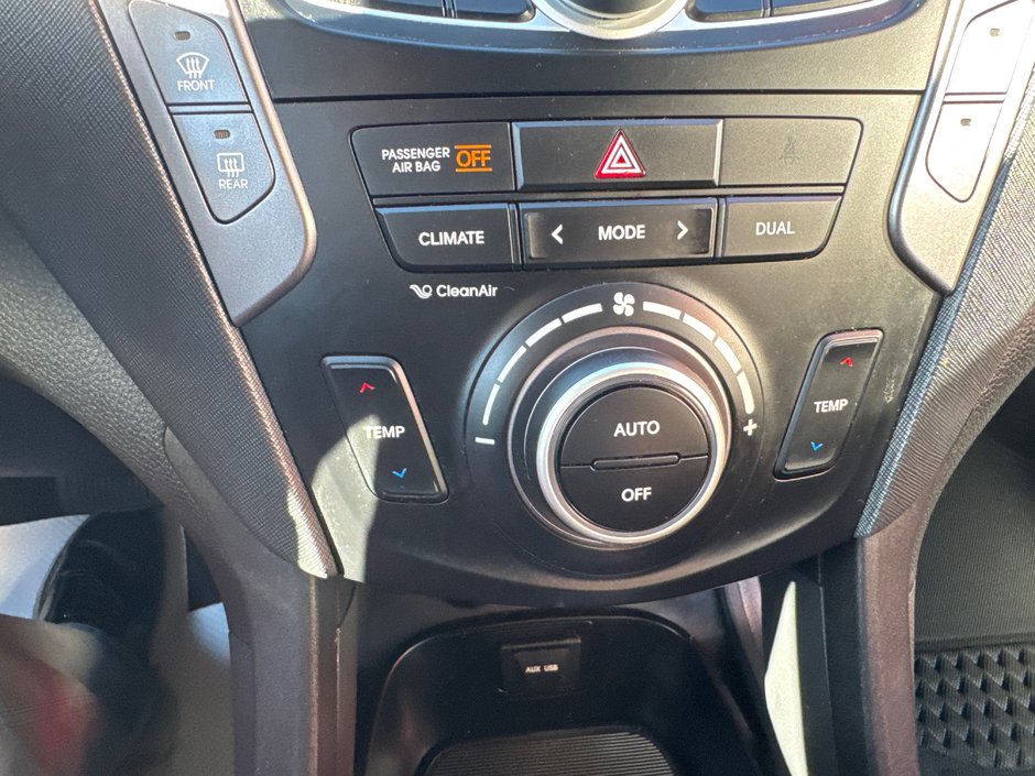 2016 Hyundai Santa Fe Sport 2.0T Limited-22