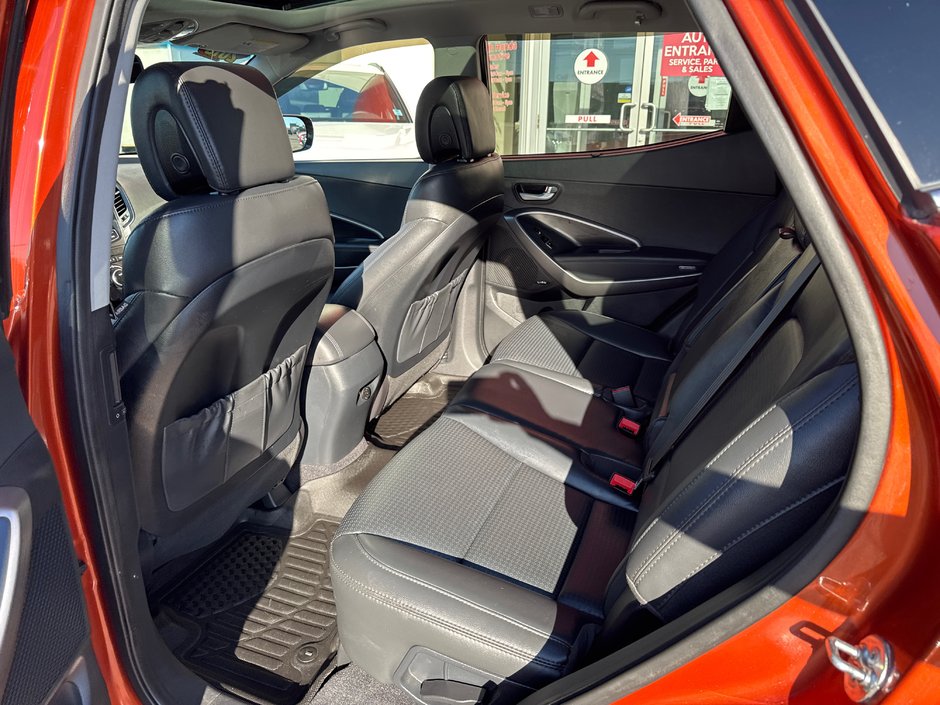 2016 Hyundai Santa Fe Sport 2.0T Limited-9